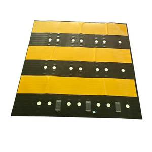 Feu de signalisation solaire GMD4318 3W IP65 DC12V 5000K LED clignotant haute intensité, réflecteur prismatique pour la sécurité routière - Product Image 3