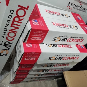 Film solaire pour vitres de voiture teinté en une seule couche, disponible en taille personnalisée, rouleaux de 1,52 m x 30 m, contrôle solaire, blocage des <span class=keywords><strong>UV</strong></span>, isolation thermique, vente en gros - Product Image 6