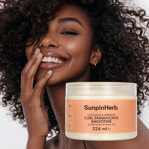 Crème hydratante profonde pour rehausser les boucles, pour cheveux naturellement ondulés et bouclés, avec formule à la noix de coco et à l'hibiscus - Product Image 5