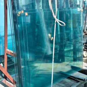 Bureaux et tables sur mesure en verre trempé massif de 15 mm d'épaisseur, haute résistance, pour escaliers extérieurs, usage intensif, <span class=keywords><strong>avec</strong></span> éclairage intégré - Product Image 1