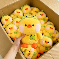 Vente directe usine : Jouets en peluche doux et rembourrés de 8 pouces, motif dessin animé canard jaune ou grenouille avec chapeau, pour machine à griffes, pour garçons