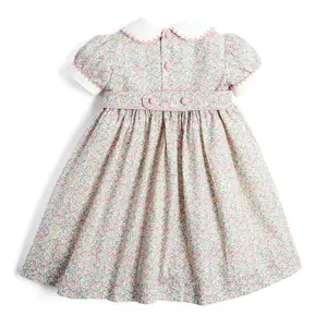 우아한 저녁 럭셔리 아기 디자인 패션 고품질 귀여운 Smocked 꽃 퍼프 슬리브 사용자 정의 소녀 드레스