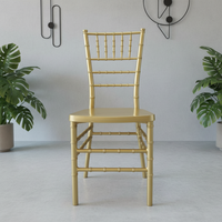 Chaise Chiavari de luxe avec dossier au design spécial, empilable, en plastique, pour événements extérieurs et restauration