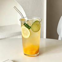 Hittebestendige moderne design glazen koffiemok met flip-deksel en rietje, vaatwasser- en magnetronbestendig, grote inhoud voor fruit