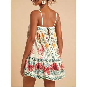 เดรสสั้นพิมพ์ลายดอกไม้สไตล์โบฮีเมียนสำหรับผู้หญิง ทรงเอ็มไพร์ ผ้าชีฟอง ระบายอากาศได้ดี เหมาะสำหรับวันพักผ่อนริมชายหาด - Product Image 4