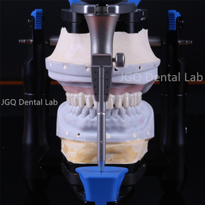 Implant <span class=keywords><strong>dentaire</strong></span> Toutes les couronnes et ponts dentaires <span class=keywords><strong>en</strong></span> céramique avec un <span class=keywords><strong>prix</strong></span> compétitif esthétique élevé - Product Image 4