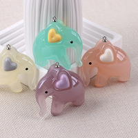 Vente en gros de pendentifs en acrylique brillant en forme d'éléphant de dessin animé, 50x49mm, pour porte-clés, collier et décoration de sac RT6522