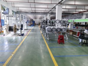 Nuovo Caricatore EV Portatile 7KW AC Tipo 2 32A Protezione IP67 con Alimentazione Solare per Ricarica Auto di Emergenza Domestica ed Esterna - Product Image 6