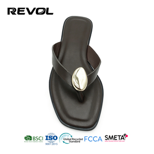 Sandales tongs pour femmes à bout carré, souples et confortables, tendance estivale, style décontracté, vente directe d'usine - Product Image 3