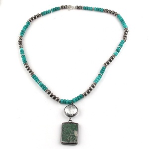 Joyería personalizada de moda, collar de cuentas de perlas de vidrio de cristal, colgante rectangular de piedras preciosas de howlita blanca - Product Image 3