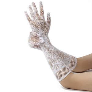 Guanti da Glitter da Opera anni '80 con manica a rete nera nuda - Product Image 5