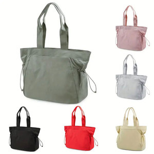 <span class=keywords><strong>Sac</strong></span> de yoga fourre-tout imperméable à la mode simple pour femmes grande capacité logo personnalisable <span class=keywords><strong>sac</strong></span> de yoga à bandoulière unique - Product Image 2