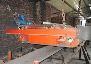 Séparateur magnétique autonettoyant Séparateur de fer pour bande transporteuse