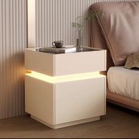 Mesa de Noche Levitante para Dormitorio, Nueva, de Madera Maciza con Acabado en Cuero, Diseño Minimalista Moderno, Compacta e Inteligente con Cargador