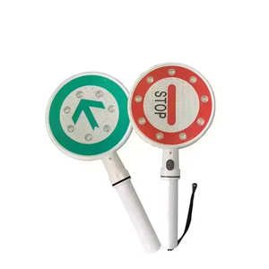 Señal de Advertencia de Parada con Flecha Verde Intermitente LED de Mano, Cono Estándar Reflectante Prismático de Alta Intensidad de Doble Cara - Product Image 5