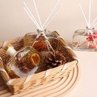 Diffuseur d'huiles essentielles de luxe en verre carré de 100 ml, sans flamme, avec fleurs séchées et rotin, aromathérapie