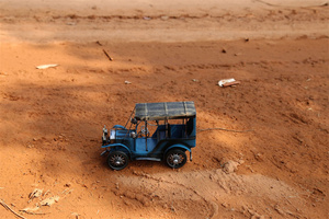 Articolo di decorazione <span class=keywords><strong>per</strong></span> <span class=keywords><strong>la</strong></span> <span class=keywords><strong>casa</strong></span> modello di auto d'epoca in lamiera di ferro - Product Image 6