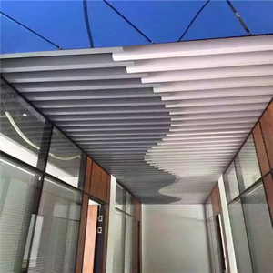Plafond intérieur en placage d'aluminium sur mesure, décoration architecturale, traitement de tôles en alliage d'aluminium selon les plans - Product Image 1