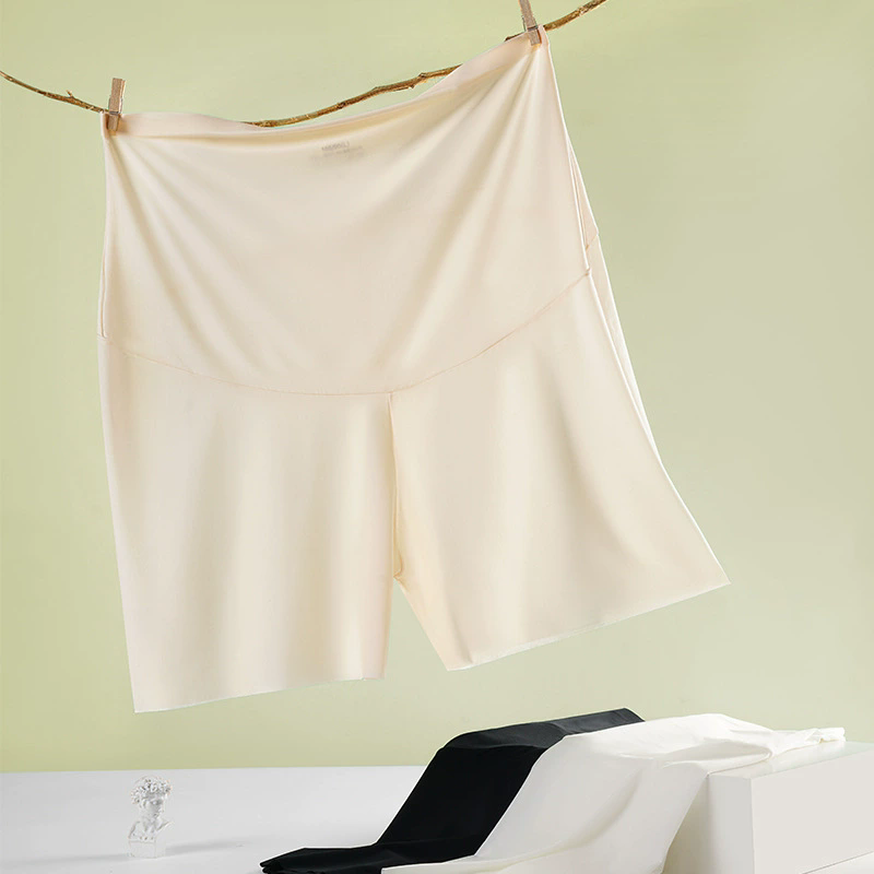 High-Waist Seamless Maternity Boyshort (633): high-waist panel and smooth-edge construction detail