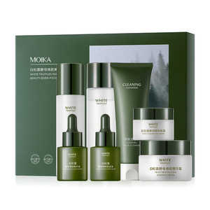 Set de cuidado de la piel White Truffle de 7 piezas, hidratante y humectante para mujeres, esenciales para el cuidado de la piel que iluminan. - Product Image 4