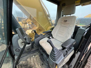 Excavadora Usada <span class=keywords><strong>345D</strong></span> Modelo 2022, Capacidad de la Cuchara 1.6m, Peso Operativo 45000kg, Motor <span class=keywords><strong>Caterpillar</strong></span> de 280kW, Control Principal - Product Image 6