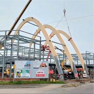 Bâtiment de bureaux en structure métallique |   Atelier d'usine |   Poutres en bois <span class=keywords><strong>lamellé</strong></span>-<span class=keywords><strong>collé</strong></span> installées sur un cadre en acier - Product Image 1