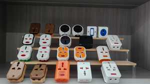 อะแดปเตอร์<span class=keywords><strong>แปลง</strong></span><span class=keywords><strong>ปลั๊กไฟ</strong></span>แบบหลายหัวมาตรฐานเยอรมัน IP44 2 ขา สำหรับ EU/UK รองรับ NFC สายยาว 1.8 เมตร ปลั๊กทองแดง 16A - Product Image 3