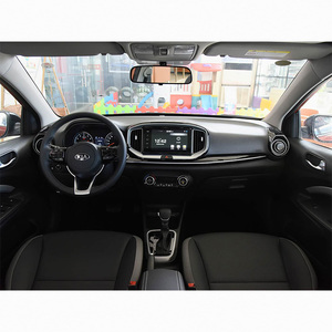 Voiture d'occasion <span class=keywords><strong>Kia</strong></span> <span class=keywords><strong>Stonic</strong></span> 2021 1.4L 2WD <span class=keywords><strong>Automatique</strong></span> Version Fun Sport Faible kilométrage Bon état - Product Image 6