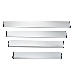 Porte-<span class=keywords><strong>couteau</strong></span> magnétique puissant Porte-outil en alliage d'aluminium Étagère de cuisine sans poinçon et sans clou pour un usage domestique avec sac à roulettes - Product Image 2