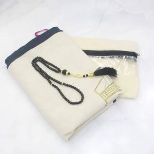 Alfombra de Oración YASEEN de Terciopelo Holandés de Alta Densidad con Patrón de la Kaaba, Antideslizante, con Bolsa de Almacenamiento, Suave, de Alta Gama - Product Image 1
