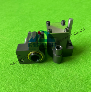 1 paire <span class=keywords><strong>de</strong></span> ventouses d'expédition <span class=keywords><strong>de</strong></span> bonne qualité pour <span class=keywords><strong>Ryobi</strong></span> 920 pièces <span class=keywords><strong>de</strong></span> machines d'impression offset ventouse d'alimentation <span class=keywords><strong>de</strong></span> tête - Product Image 3