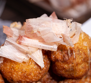 ปลาคัตสึโอะแห้งหั่นเป็นชิ้นเล็ก บรรจุภัณฑ์ขนาดเล็ก 100 กรัม อาหารว่างเพื่อสุขภาพ อุดมด้วยโปรตีน - Product Image 6