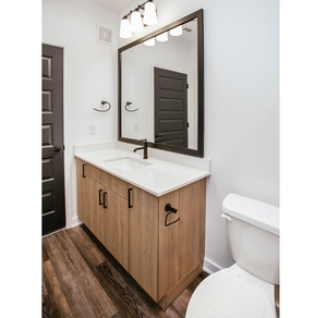 Mueble de Baño Moderno CANA en Gris Brillante con Doble Lavabo, Gabinete Alto con Torre de Almacenamiento Central, Personalizado para Uso en Hoteles y Villas - Product Image 4