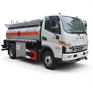 Camion de distribution de <span class=keywords><strong>carburant</strong></span> Runzhixing 4x2 4300L - Châssis JAC, type FL, <span class=keywords><strong>prix</strong></span> direct usine - Product Image 1