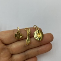 Ciondoli in ottone con logo personalizzato, placcati oro, con cuori rosa CZ e fiocchi a forma di gatto, per la creazione di gioielli fai da te