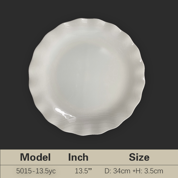 Plato hondo de 13.5" con diseño de pétalos blancos de Guanlan.