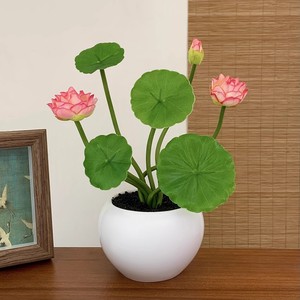 Plante artificielle de fleurs de lotus avec des feuilles en soie réalistes et des fleurs roses pour la décoration de la maison, du bureau et de la salle de thé - Product Image 5
