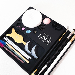 Nouvelle palette en silicone grande capacité pour <span class=keywords><strong>rehaussement</strong></span> et <span class=keywords><strong>teinture</strong></span> <span class=keywords><strong>des</strong></span> <span class=keywords><strong>cils</strong></span> et <span class=keywords><strong>des</strong></span> sourcils - Product Image 2