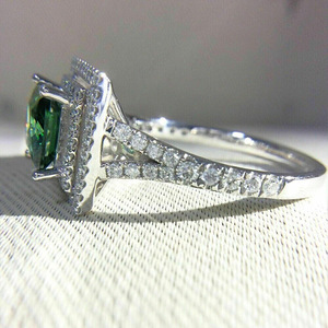 Elegante Anello di Fidanzamento per Donne, Gioiello Scintillante da Indossare a Feste - Product Image 4