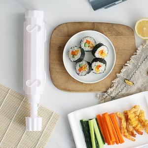 Moule à Sushi Multifonctionnel en Gros pour la Vente Transfrontalière – Outil Tube pour Boulettes de Riz et Rouleaux d'Algues – Préparateur Manuel de Cuisine Japonaise - Product Image 1
