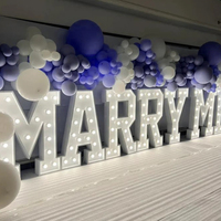Personnages LED lumineux 3D personnalisables Panneaux de porte de mariage sur pied avec éclairage télécommandé fabriqués par des experts