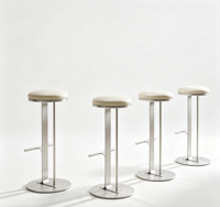 Tabouret de bar commercial moderne et léger en cuir avec assise en bois, base en métal à poteau unique et repose-pieds, hauteur comptoir pour cuisine