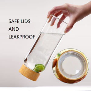 Bouteille d'eau en verre borosilicate de 1000 ml avec marqueur de temps et couvercle en bambou pour la vente en gros - Product Image 4