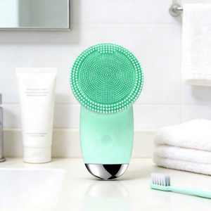 Brosse nettoyante électrique pour le visage, étanche IPX7, mini, nettoyage en profondeur, exfoliation, ultrasonique, silicone doux, pour le nez et le visage - Product Image 1
