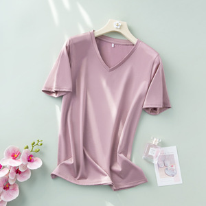 T-shirt personnalisé à col en V pour femme, coupe classique, 180 GSM, mélange coton et polyester, impression sérigraphique - Product Image 3