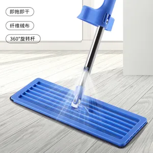 Hands free spray flat mop