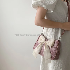 กระเป๋าพื้นผิวยอดนิยมกระเป๋าถือโบว์สีสดใสขนาดเล็กสำหรับผู้หญิงกระเป๋าสะพายไหล่สายเดียวกระเป๋าปาร์ตี้ปาร์ตี้วันที่ - Product Image 3