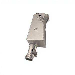 Tanque de Refrigerante de Aluminio LAVITIIN para Radiador X3/X5/323i/323Ci/325i/325xi/325Ci/328i/328Ci/330i/330xi/330Ci - Product Image 3