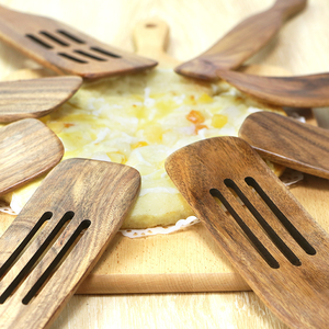 2025 recién llegado, venta de fábrica, juego de utensilios de cocina de madera de teca Natural de 4 piezas, incluye juegos de utensilios de espátula - Product Image 3