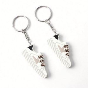 Porte-clés de sneaker en PVC souple avec logo personnalisé de haute qualité, vente chaude, fabrication directe usine, créez votre propre mousqueton promotionnel - Product Image 4